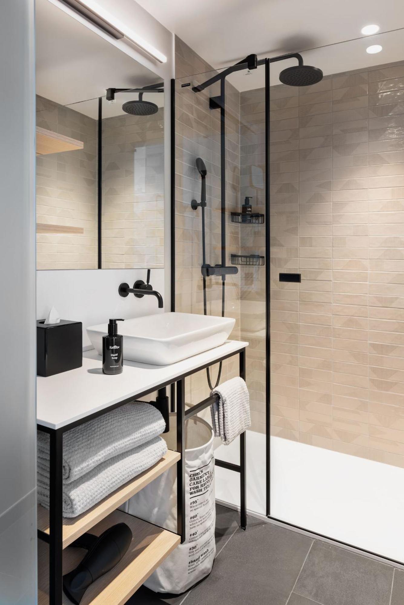 Stay Kooook Geneva City - Online Check In New Opening Exterior photo
